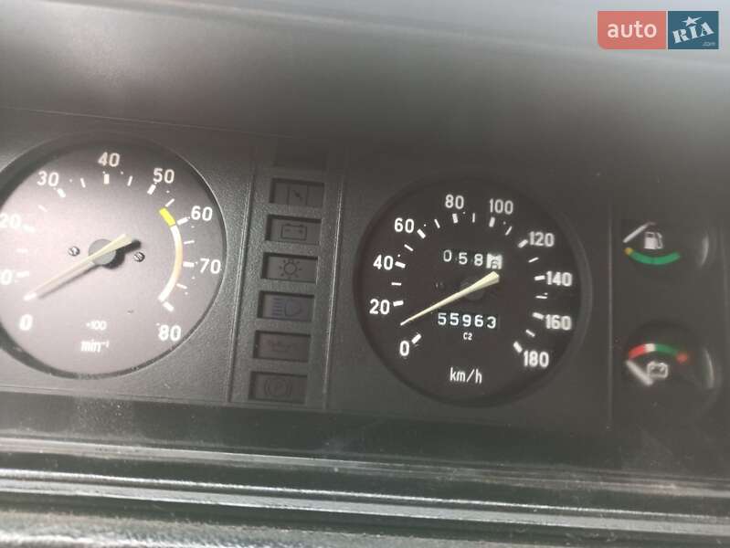 Седан ВАЗ / Lada 2107 2003 в Могилев-Подольске