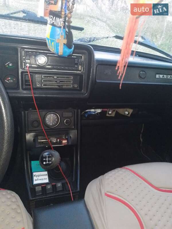 Седан ВАЗ / Lada 2107 2003 в Хусте