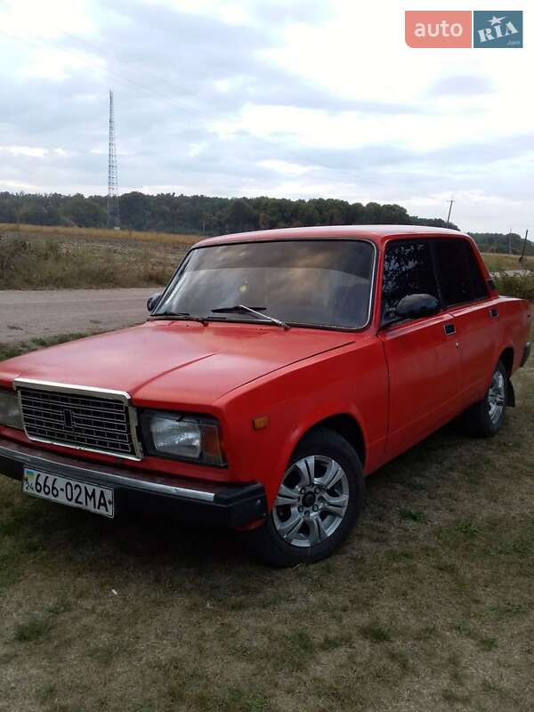 Седан ВАЗ / Lada 2107 1988 в Шполі