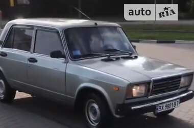 Седан ВАЗ / Lada 2107 1990 в Деражне