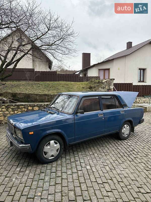 Седан ВАЗ / Lada 2107 2004 в Тернополе