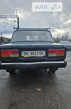 Седан ВАЗ / Lada 2107 2007 в Здолбуніві