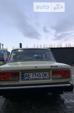 Седан ВАЗ / Lada 2107 1984 в Кривом Роге