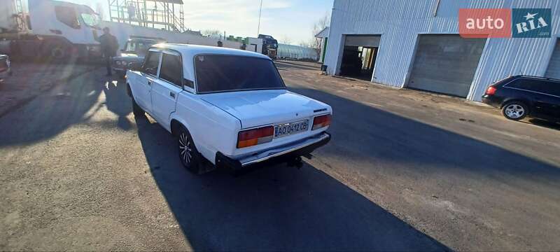 Седан ВАЗ / Lada 2107 2008 в Виноградове