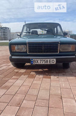 Седан ВАЗ / Lada 2107 2004 в Нетешине