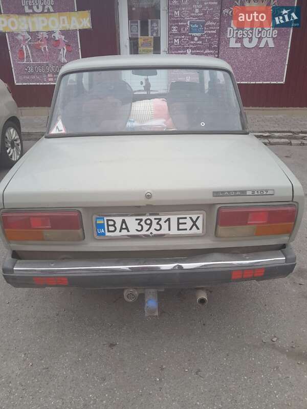 Седан ВАЗ / Lada 2107 2003 в Кропивницком