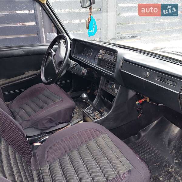 Седан ВАЗ / Lada 2107 2003 в Виноградові