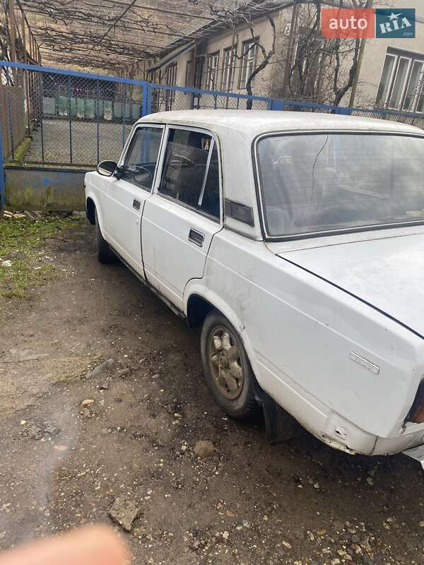 Седан ВАЗ / Lada 2107 1991 в Виноградове