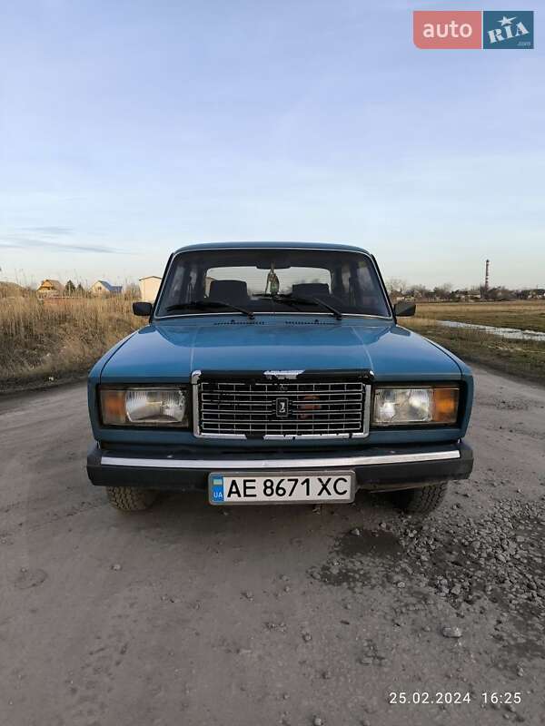 Седан ВАЗ / Lada 2107 2007 в Новомосковске
