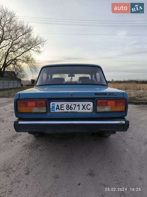 Седан ВАЗ / Lada 2107 2007 в Новомосковске