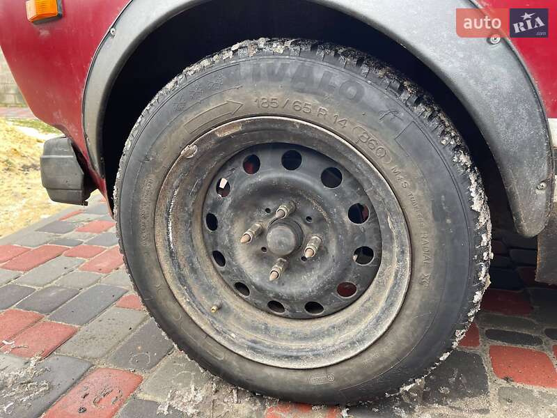 Седан ВАЗ / Lada 2107 2000 в Харкові
