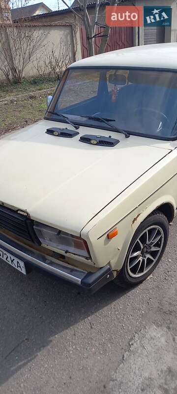 Седан ВАЗ / Lada 2107 1986 в Одессе