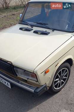 Седан ВАЗ / Lada 2107 1986 в Одессе