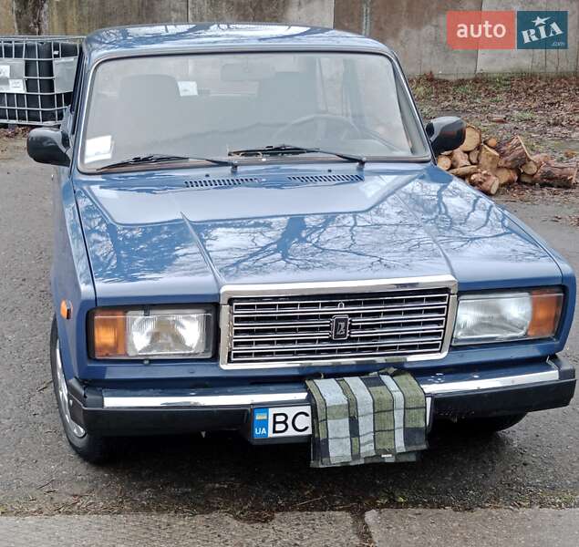 Седан ВАЗ / Lada 2107 2005 в Львові