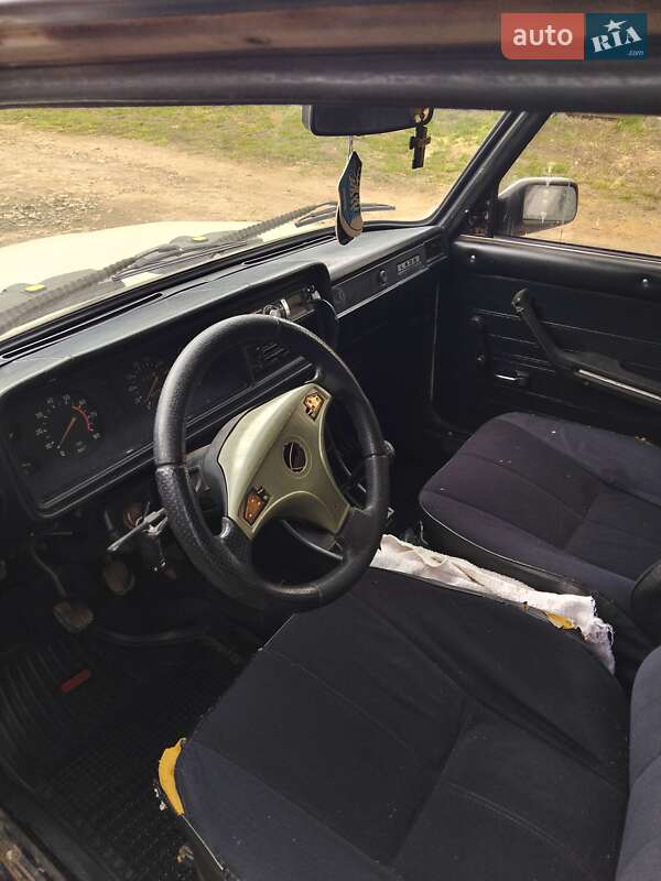 Седан ВАЗ / Lada 2107 1992 в Монастирищеві