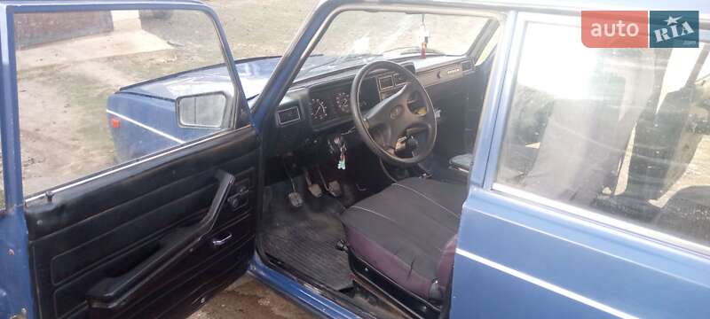 Седан ВАЗ / Lada 2107 2006 в Хотине