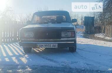 Седан ВАЗ / Lada 2107 1996 в Черняхові