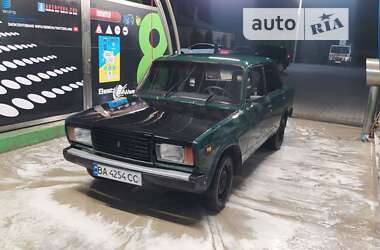 Седан ВАЗ / Lada 2107 1999 в Кропивницком