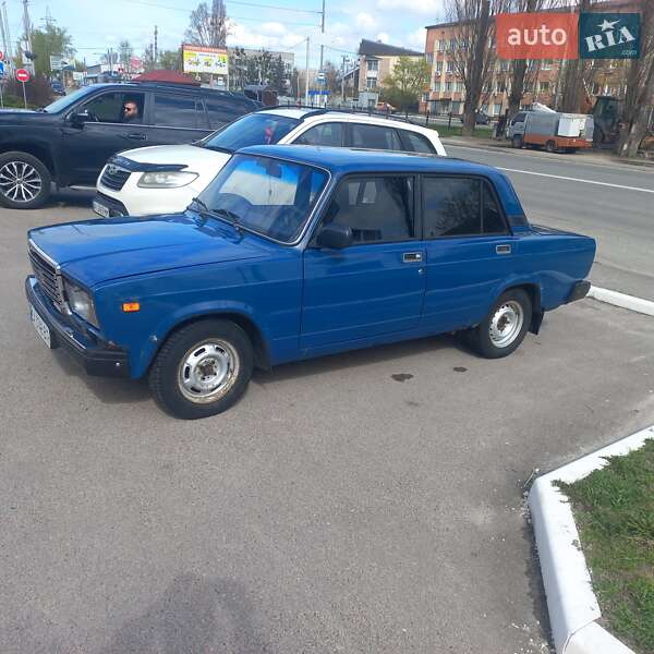 Седан ВАЗ / Lada 2107 2008 в Киеве