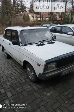 ВАЗ 2107 1990
