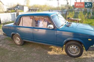 Седан ВАЗ / Lada 2107 2004 в Хмельницком