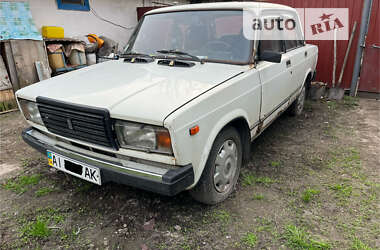 Седан ВАЗ / Lada 2107 1992 в Барышевке