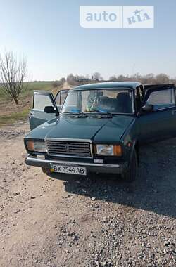 Седан ВАЗ / Lada 2107 2002 в Нетішині