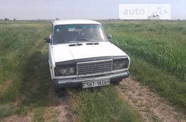 Седан ВАЗ / Lada 2107 1989 в Новоархангельске