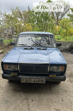 Седан ВАЗ / Lada 2107 1984 в Ровно