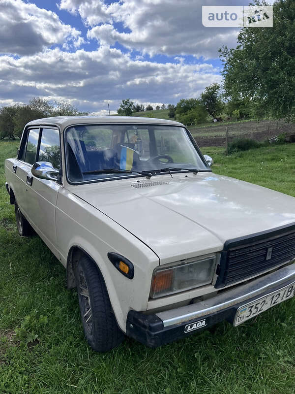 Седан ВАЗ / Lada 2107 1987 в Тернополе