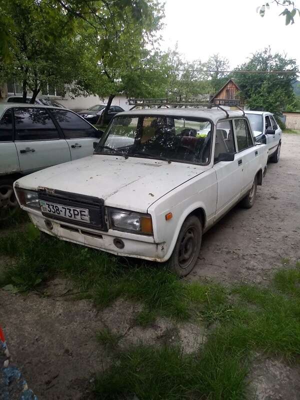 Седан ВАЗ / Lada 2107 1990 в Перечине