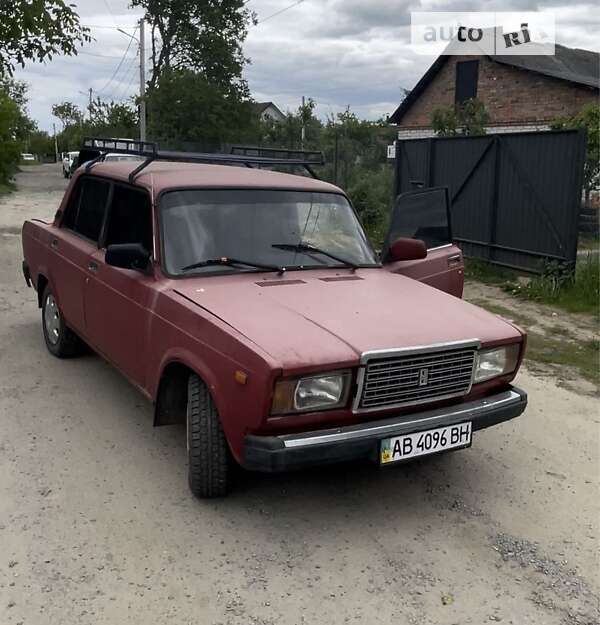 Седан ВАЗ / Lada 2107 1989 в Житомире
