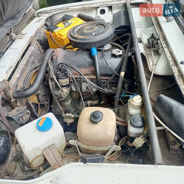 Седан ВАЗ / Lada 2107 1988 в Киеве