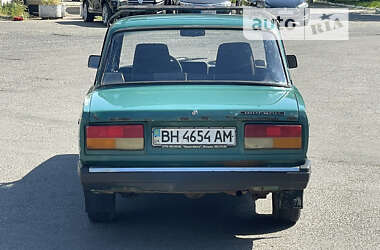 Седан ВАЗ / Lada 2107 2004 в Одессе