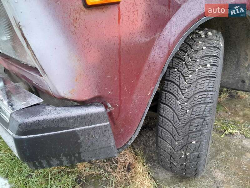 Седан ВАЗ / Lada 2107 2005 в Ходореві