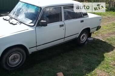 Седан ВАЗ / Lada 2107 1984 в Луцке