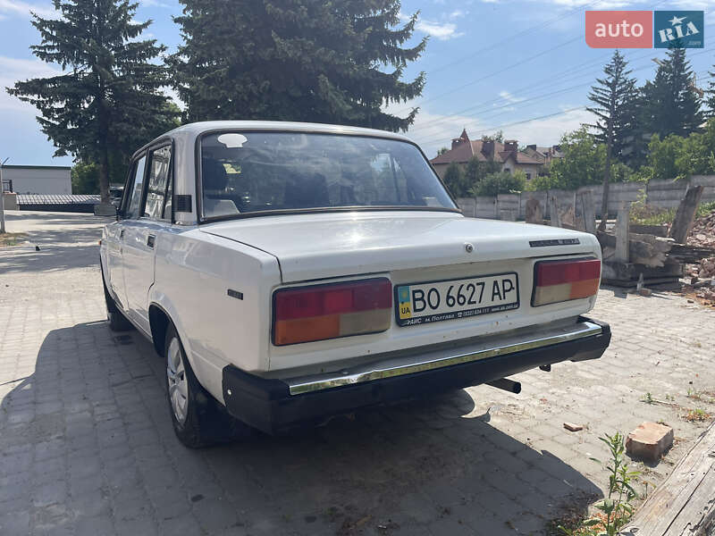 Седан ВАЗ / Lada 2107 2003 в Чорткові