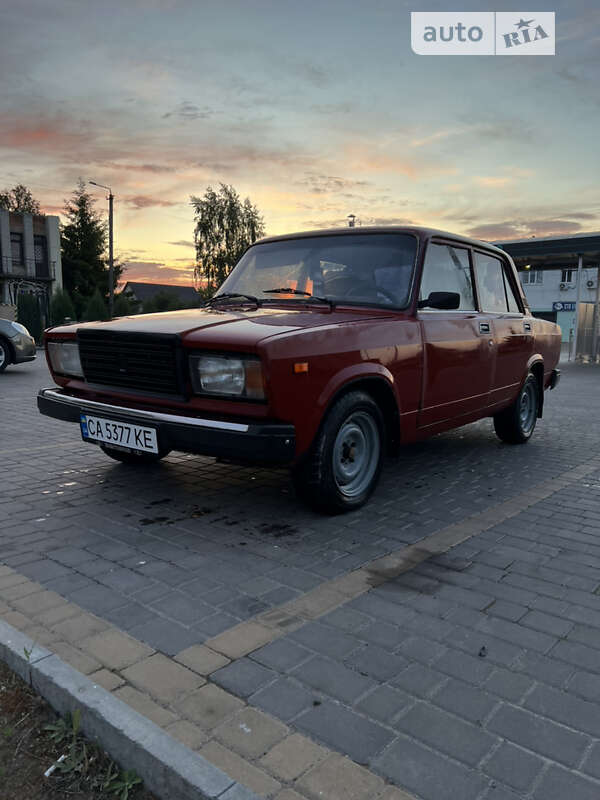 Седан ВАЗ / Lada 2107 2006 в Миронівці