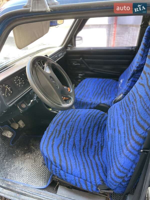 Седан ВАЗ / Lada 2107 2004 в Хусте