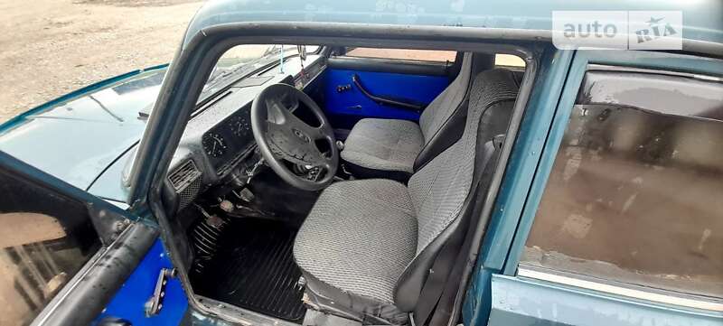 Седан ВАЗ / Lada 2107 2005 в Шумске