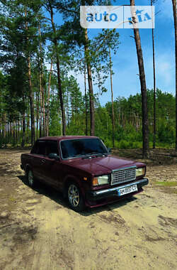 Седан ВАЗ / Lada 2107 2005 в Коростышеве