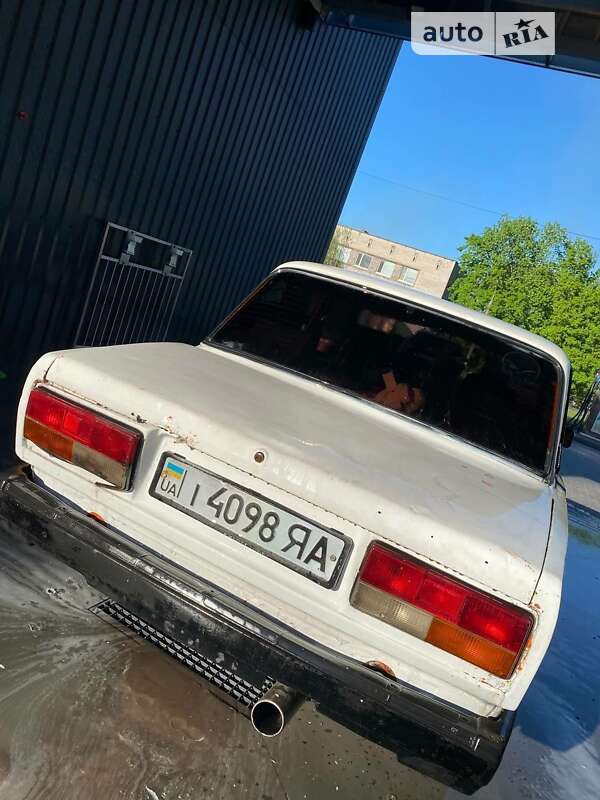 Седан ВАЗ / Lada 2107 1982 в Запорожье
