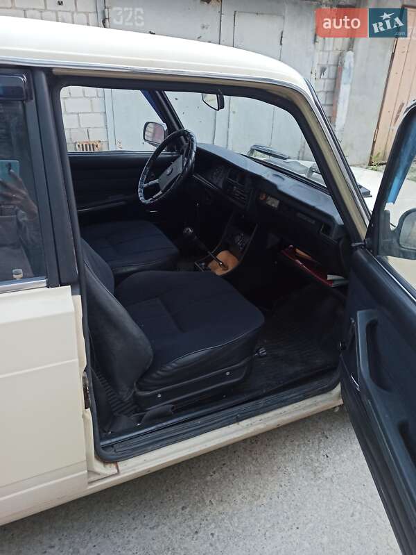 Седан ВАЗ / Lada 2107 1991 в Обухове фото 19 Седан ВАЗ / Lada 2107 1991 в Обухове