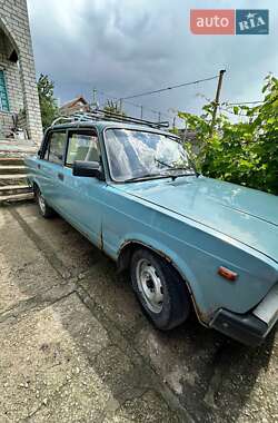 Седан ВАЗ / Lada 2107 2005 в Дніпрі