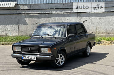 Седан ВАЗ / Lada 2107 2007 в Киеве