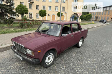 Седан ВАЗ / Lada 2107 2002 в Черноморске