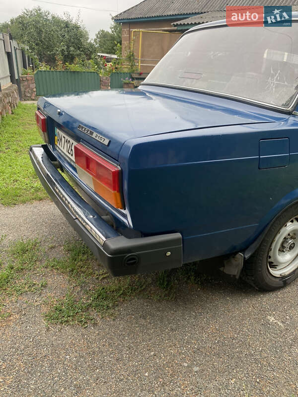 Седан ВАЗ / Lada 2107 2008 в Овруче