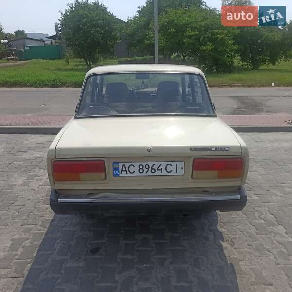 Седан ВАЗ / Lada 2107 1988 в Луцьку