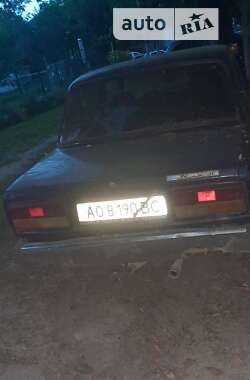 Седан ВАЗ / Lada 2107 1990 в Ужгороді