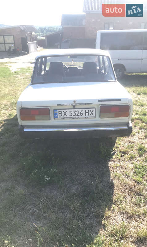 Седан ВАЗ / Lada 2107 1995 в Магалі